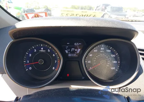 2016 Hyundai Elantra Se z USA, uszkodzony, nr VIN 5NPDH4AE5GH664349